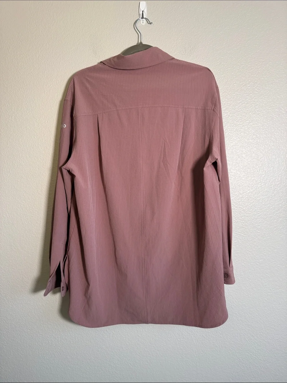 ALO Yoga Dreamscape Button Down Long Sleeve in Smoky Quartz - XS